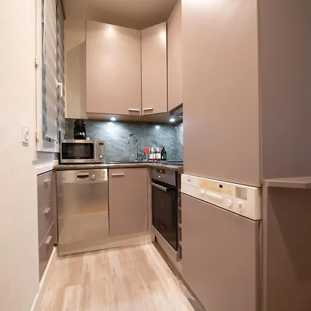 Apartment Cia - Trocadero, Cosy & Cute Flat